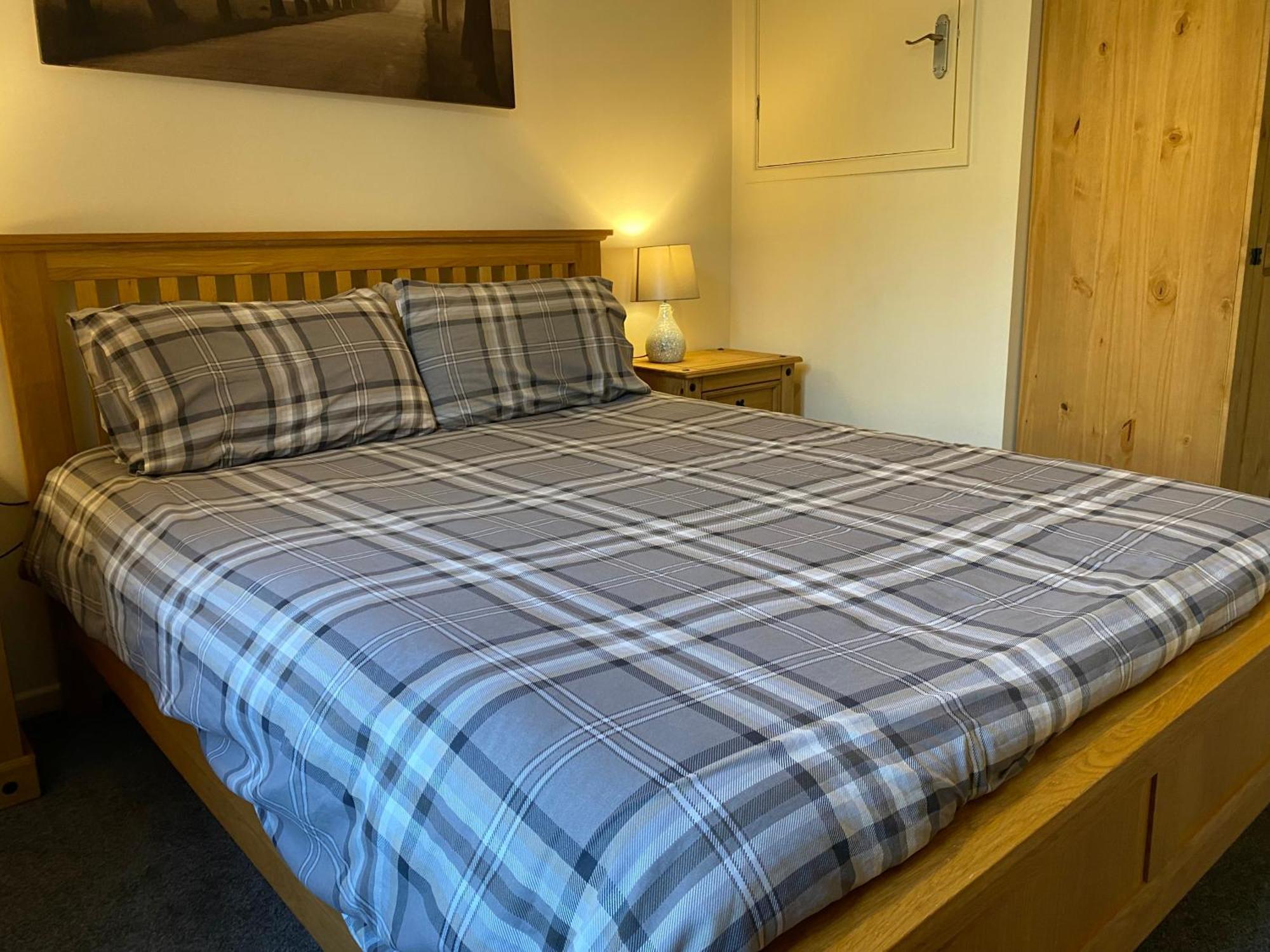 River Courtyard Apartment In The Heart Of Stneots 圣尼奥特 外观 照片
