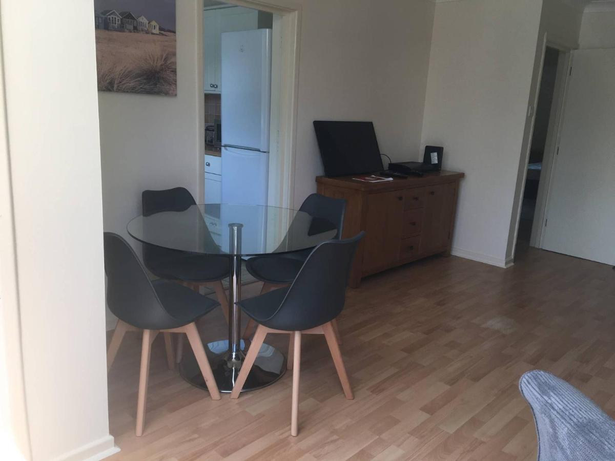 River Courtyard Apartment In The Heart Of Stneots 圣尼奥特 外观 照片